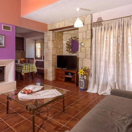 Danai House Apartment Nea Roda Luaran gambar