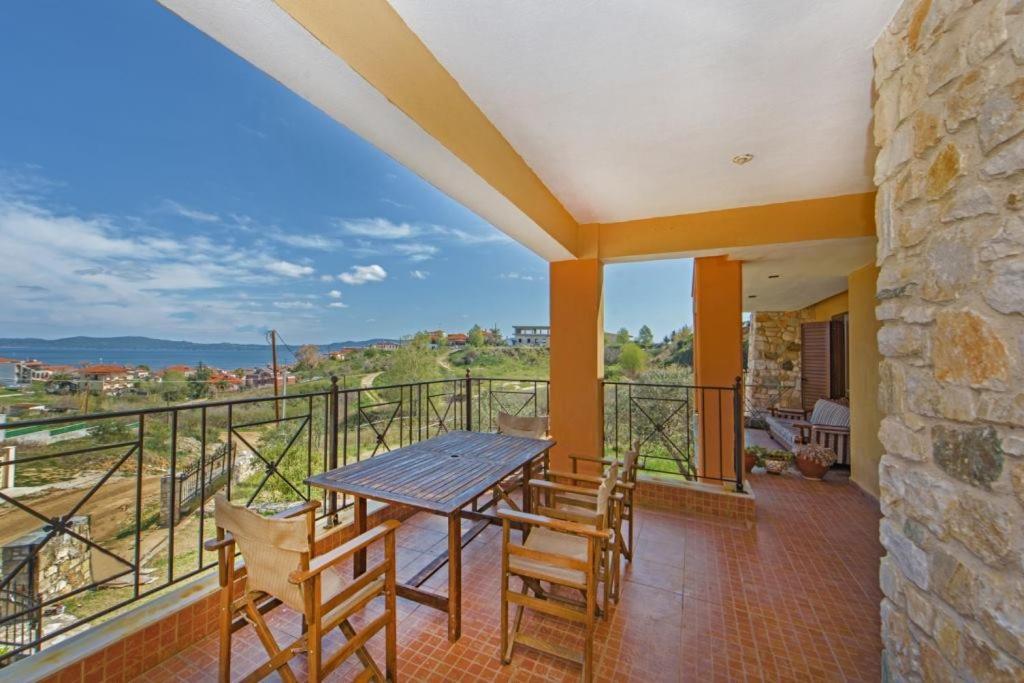 Danai House Apartment Nea Roda Luaran gambar