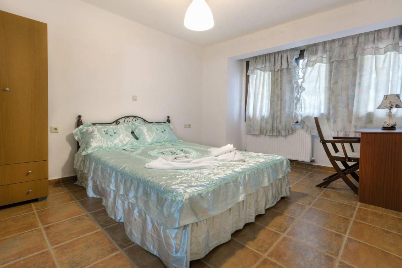 Danai House Apartment Nea Roda Luaran gambar