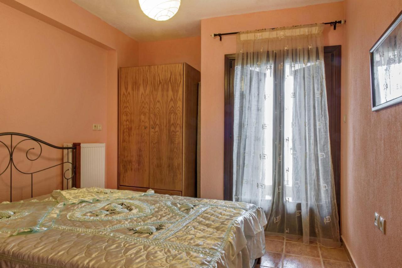 Danai House Apartment Nea Roda Luaran gambar